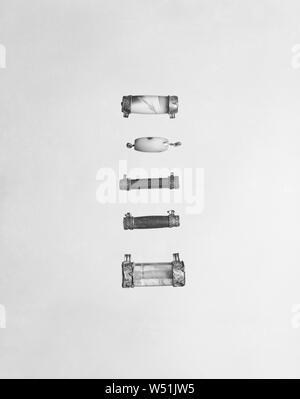 Ciondolo, sconosciuto, Iran (?), 2° - 1° secolo a.c., Agata, pietra scura, cristallo di rocca e oro Foto Stock