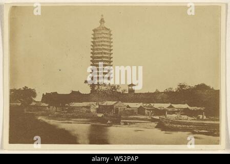 Tungchow Pagoda a 6 miglia da Pechino., Felice Beato (inglese, nato in Italia, 1832 - 1909), Settembre 23, 1860 albume silver stampa Foto Stock