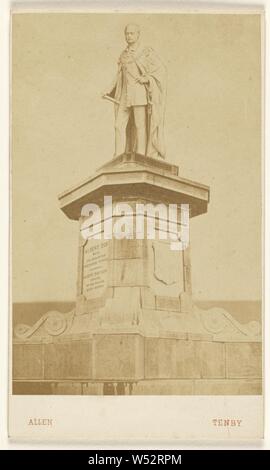 Monumento di Alberto di Sassonia Coburgo - Gotha-Gotha, il principe consorte della regina Victoria, Charles Smith Allen (British, 1831 - 1897), in Inghilterra, circa 1863, albume silver stampa, 9,4 × 6,1 cm (3 11/16 × 2 3/8 in Foto Stock