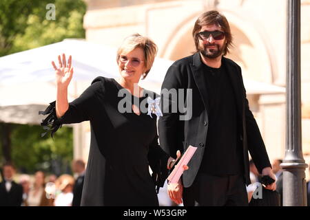 Bayreuth, Germania. Xxv Luglio, 2019. La principessa Gloria von Thurn und Taxis è venuta all'apertura di Bayreuth Festival 2019. Credito: Tobias Hase/dpa/Alamy Live News Foto Stock