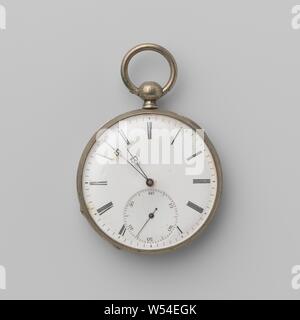 Orologio argento, argento orologio con movimento duplex e bianco quadrante smaltato. Il dorso è di fondo arabescato., G.L.A. Forberger, Genève, c. 1870, argento (metallo), il motore gira, d 4,8 cm × h 7 cm × w 4,8 cm × d 1,3 cm Foto Stock