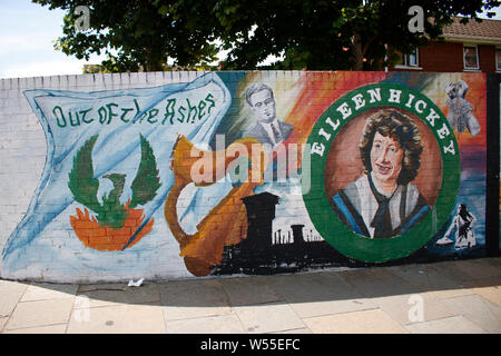 Impressionen: Wandbilder im Arbeiterviertel ktholischen, Belfast, Nordirland/ Irlanda del Nord (nur fuer redaktionelle Verwendung. Keine Werbung. Ref Foto Stock