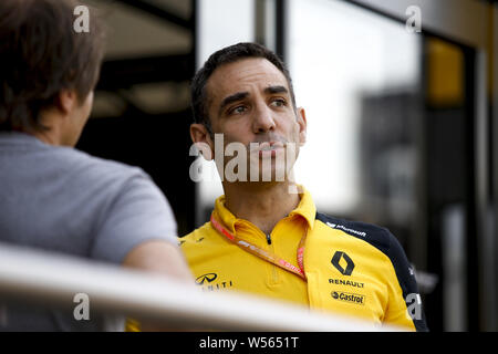 Motorsports: FIA Formula One World Championship 2019, il Gran Premio di Germania, Cirillo Abiteboul (fra il Team Renault F1), il credito: dpa picture alliance/Alamy Live News Foto Stock