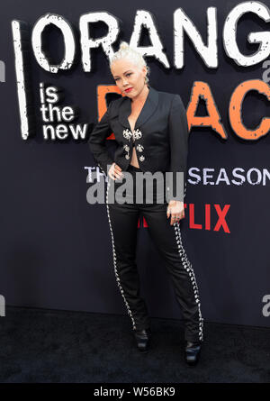 New York, NY - Luglio 25, 2019: Rebecca Knox assiste l'arancione è il nuovo nero' finale di stagione in prima mondiale al Lincoln Center Alice Tully Hall Foto Stock