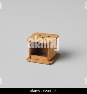 La stufa, rettangolare, con cinque fori, stufato di faggio, con cinque fori nella parte superiore del retro del pino., anonimo, Amsterdam (eventualmente), c. 1750 - c. 1800, faggio (legno), pino (legno), h 2.1 cm × w 2,5 cm × l 2,6 cm Foto Stock