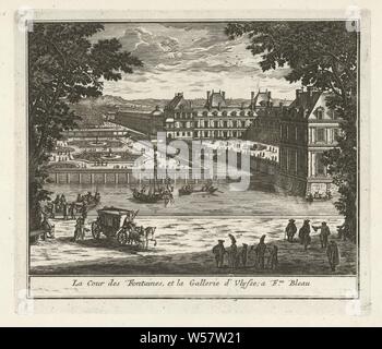 Vista della Cour de la Fontaine e il d'Ulysse Galleria del Palazzo di Fontainebleau La Cour des Fontaines e gallerie d'Ulysse, un numero FNE. Bleau (titolo in oggetto), il Cour de la Fontaine e il d'Ulysse Galleria del Palazzo di Fontainebleau, visto dal lato destro. In primo piano sono le figure e un carrello per il fossato che corre intorno al palazzo, cortile, palace, Palais de Fontainebleau, Jan Lamsvelt, 1726 - 1743, carta, attacco, h 176 mm × W 205 mm Foto Stock