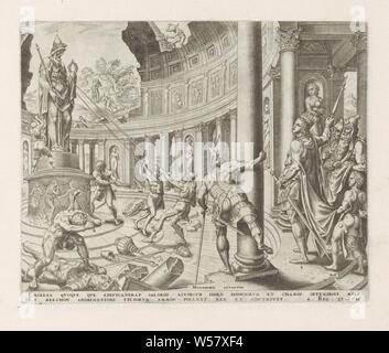 Re Josia distrutti i templi di Astarte, Kemos e Milkom storia di Re Josia (titolo serie) Thesaurus sacrarum historiaru [m] veteris testame [n] ti, elega [n] tissimis imaginibus expressu [m] excelle [n] tissimoru [m] in hac arte viroru [m] opera: ora [n] c primu [m] in luce [m] editus (titolo serie), il re Giosia lascia i templi in onore delle divinità pagane Astarte, Kemos e Milkom e distruggere tutte le immagini degli idoli. Due uomini sono occupato tirando una grande statua dal suo piedistallo. Altri uomini smash il tempio a pezzi con i martelli. Di seguito le prestazioni di un riferimento in latino alla Bibbia Foto Stock