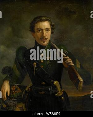 Autoritratto nell'uniforme dei fucili a canna rigata, autoritratto da Willem Jodocus Mattheus Engelberts nell'uniforme dei cacciatori. La mano destra si appoggia sul suo shako, il suo copricapo, una pistola sopra la spalla sinistra. Attorno alla cintura a tracolla con un sacco di pattern e una sciabola, ritratto, Self-portrait o artista, Willem Jodocus Mattheus Engelberts, croce metallica, 1831, pannello, pittura a olio (vernice), h 31.5 cm × W 26,5 cm d 6.7 cm Foto Stock