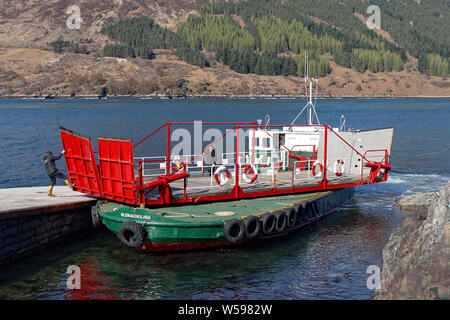 Glenachulish - mondi ultimo manuale traghetto della piattaforma girevole Foto Stock