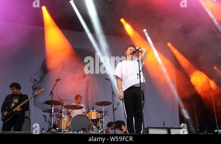 Oxford, Regno Unito. 26 Luglio, 2019. Niente ma i ladri eseguire durante il carrello Music Festival - Prima giornata a Hall Farm, Steventon nei pressi di Oxford. Credito: SOPA Immagini limitata/Alamy Live News Foto Stock