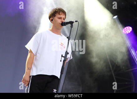 Oxford, Regno Unito. 26 Luglio, 2019. Niente ma i ladri eseguire durante il carrello Music Festival - Prima giornata a Hall Farm, Steventon nei pressi di Oxford. Credito: SOPA Immagini limitata/Alamy Live News Foto Stock