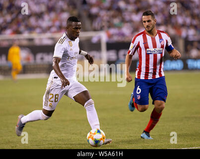 East Rutherford, Stati Uniti. 26 Luglio, 2019. Vinicius Junior (28) di Atletico Madrid controlla palla di gioco contro il Real Madrid come parte del torneo ICC a Metlife stadium Atletico ha vinto 7 - 3 Credito: Lev Radin/Pacific Press/Alamy Live News Foto Stock