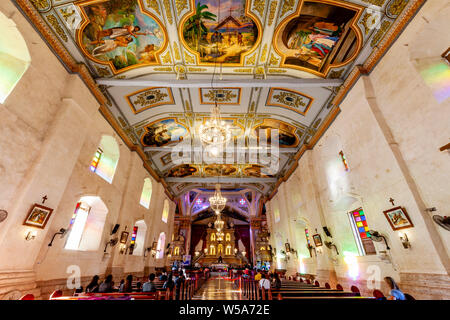 L interno della Chiesa Baclayon, Bohol, Filippine Foto Stock