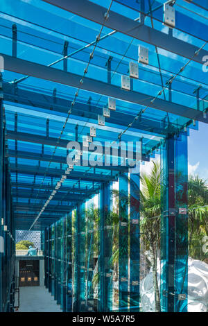 FLY EYE DOME (©Buckminster Fuller INST 2014) PALM COURT (©SB ARCHITECTS 2018) Miami Design District Miami Florida USA Foto Stock