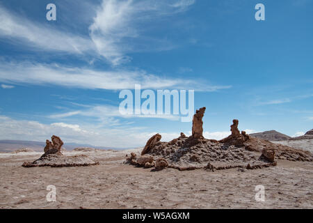 Weathered rock pilastri nel deserto di atacama Cile Foto Stock