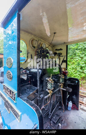 Il 1918 0-4-0WT steam loco 'Douglas' a Nant Gwernol stazione sul Talyllyn - il primo al mondo il patrimonio conservato ferroviarie, Gwynedd, Wales, Regno Unito Foto Stock