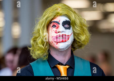 Londra - Luglio 27, 2019: un artista cosplay durante il London Film & Fumetto Con 2019 presso il Centro Espositivo di Olympia, Hammersmith. Solo uso editoriale Foto Stock