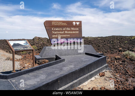 Arco, Idaho - Giugno 30, 2019: Segno per i crateri della luna monumento nazionale, gestito dalla US National Park Service Foto Stock