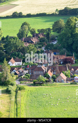 Turville villaggio nella Chiltern Hills. Buckinghamshire, Inghilterra. Foto Stock