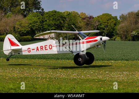 Piper PA-18-150 Super Cub G-AREO Foto Stock