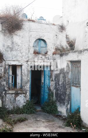 Porta rustico di Grotta Home in Santorini Foto Stock