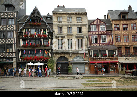 Rouen su un giorno festivo Foto Stock