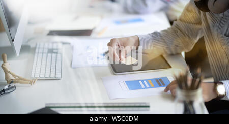 Interfaccia utente di disegno di progettazione sito web layout UX sviluppo delle app Foto Stock