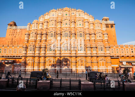 Il Hawa Mahal di Jaipur, Rajasthan, India. Foto Stock