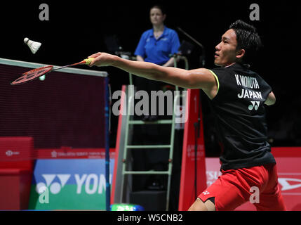 Tokyo, Giappone. 28 Luglio, 2019. Kento Momota del Giappone compete durante gli uomini singoli finale contro Jonatan Christie di Indonesia presso il Japan Open 2019 Torneo di badminton in Tokyo, Giappone, il 28 luglio 2019. Credito: Du Natalino/Xinhua/Alamy Live News Foto Stock