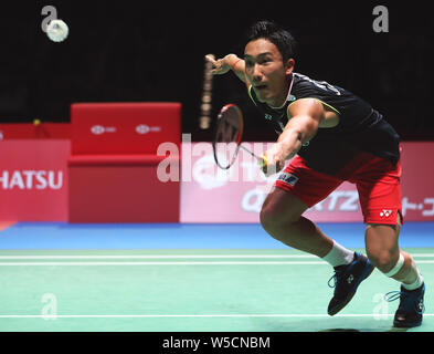 Tokyo, Giappone. 28 Luglio, 2019. Kento Momota del Giappone compete durante gli uomini singoli finale contro Jonatan Christie di Indonesia presso il Japan Open 2019 Torneo di badminton in Tokyo, Giappone, il 28 luglio 2019. Credito: Du Natalino/Xinhua/Alamy Live News Foto Stock