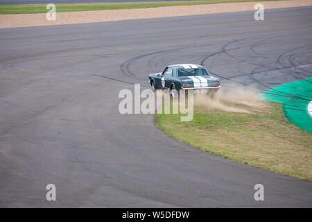 Qualifica: Transatlantic Trophy per pre '66 Touring Cars a Silverstone Classic Foto Stock