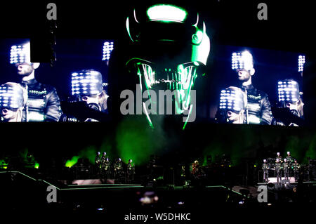 Madrid, Spanien. 26 Luglio, 2019. Muse live in un concerto del "imulation teoria World Tour' a Wanda Metropolitano Stadium. Madrid, 26.07.2019 | Utilizzo di credito in tutto il mondo: dpa/Alamy Live News Foto Stock