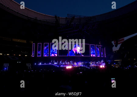 Madrid, Spanien. 26 Luglio, 2019. Muse di Matthew Bellamy e Dominic Howard e Christopher Wolstenholme live in un concerto del "imulation teoria World Tour' a Wanda Metropolitano Stadium. Madrid, 26.07.2019 | Utilizzo di credito in tutto il mondo: dpa/Alamy Live News Foto Stock