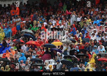 Circuito di Hockenheim, in Germania. 28 Luglio, 2019. Formula 1 Mercedes GP di Germania; il giorno della gara; Ventilatori tutore per la pioggia Credito: Azione Sport Plus/Alamy Live News Foto Stock