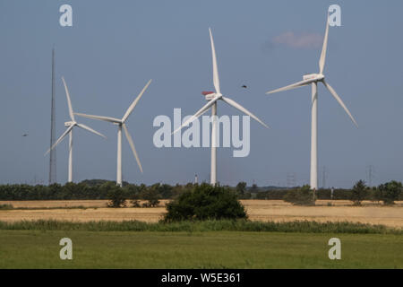 Esbjerg, Danimarca su 27th, Luglio 2019 Vattenfall Wind Turbine su impianto eolico si sono visti © Vadim Pacajev / Alamy Live News Foto Stock