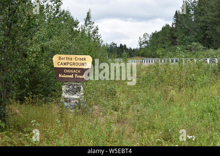 Bertha Creek Campeggio, Alaska Foto Stock