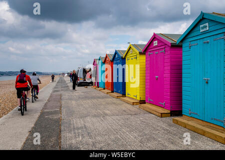 Pittoresca spiaggia di capanne, Seaford, East Sussex, Regno Unito Foto Stock