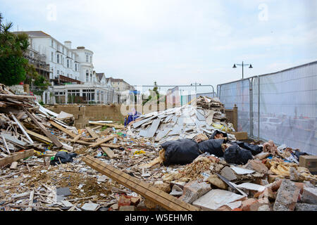 L'Hotel Ocean a Sandown sull'Isola di Wight, viene lasciata in stato di abbandono e l'hotel è ora nelle mani di amministratori. Foto Stock