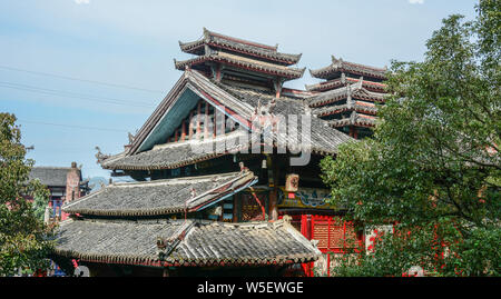 Nanning, Cina - il Nov 2, 2015. Antico palazzo in Nanning, Cina. Nanning è una città nel sud della Cina vicino al confine del Vietnam. Foto Stock