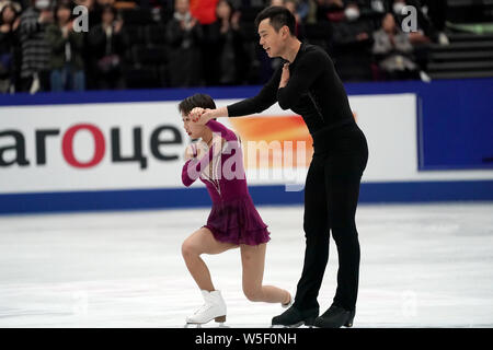 Il cinese dei pattinatori di figura Peng Cheng e Jin Yang competere in coppie di pattinaggio gratuito del 2019 ISU World Figure Skating Championships in Saitama, Giappone, Foto Stock