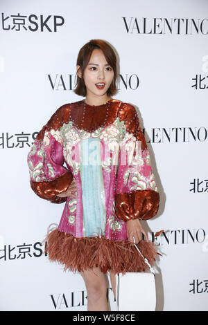 Il cinese attrice e cantante Jenny Zhang partecipa ad un evento promozionale per Valentino a Pechino in Cina, 18 marzo 2019. Foto Stock