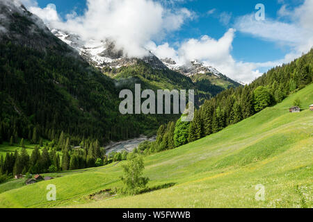 Austria, Tirolo, Allgau Alpi, Hornbach valley, un lato Valle del Lech spartiacque Foto Stock