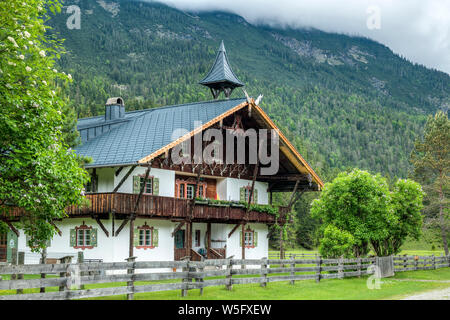 Austria, Tirolo, Lechtal, Naturpark Tiroler Lech, jagdhaus (lodge) Foto Stock