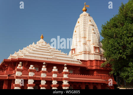 Ganesha tempio a Ganapatipule beach, Ratnagiri, Maharashtra, India. Foto Stock