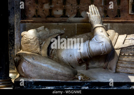 Lucy Cappella dettaglio, la chiesetta di San Leonardo, Charlecote Warwickshire, Inghilterra, Regno Unito Foto Stock