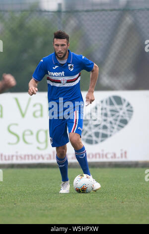 Vasco Regini (Sampdoria durante la pre-stagione amichevole tra Sampdoria 4-0 Pro Patria presso lo Stadio Comunale il 24 Luglio 2019 da ponte di legno, Italia. Credito: Maurizio Borsari/AFLO/Alamy Live News Foto Stock