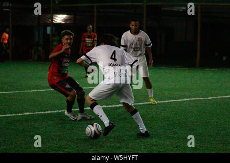 Salvador, Brasile. 26 Luglio, 2019. Corrispondenza tra Vitória Camaçari F7 12x2 Santa Cruz, match validi per il Round 16 del Bahia FUT7 campionato. Credito: Márcio Roberto/FotoArena/Alamy Live News Foto Stock