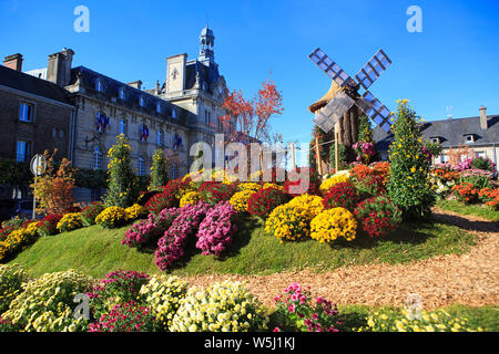 Una foto del municipio o Mairie in Place du Parvis Notre Dame , Coutances nella manche department in Normandia nel nord-ovest della Francia. Foto Stock