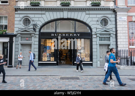 Burberry, King Street, Covent Garden, Londra, WC2, Regno Unito Foto Stock