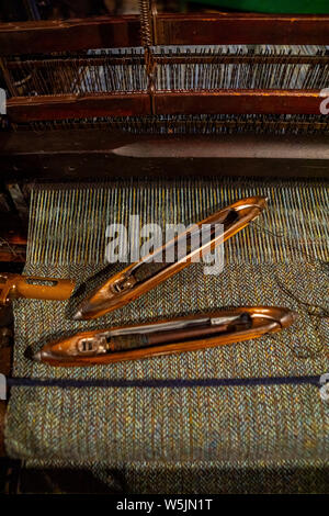 Close up di tessitura tradizionale shuttle Foto Stock